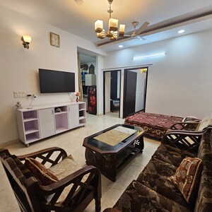 2 BHK Apartment For Rent in Chattarpur