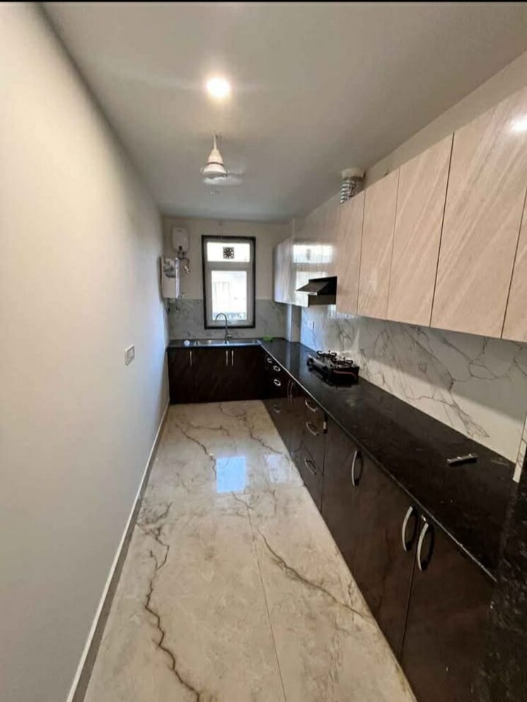 Kitchen, viraj khand Pg For Boys & Girls In Viraj Khand 9717901