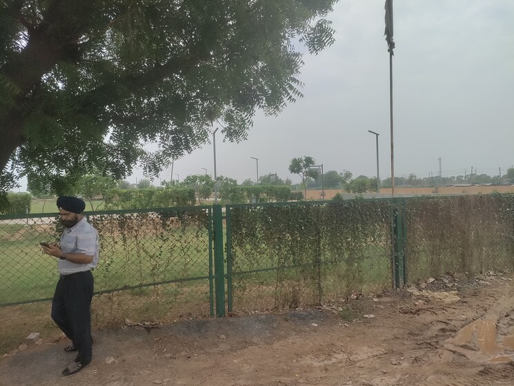undefined, sector 97  118 Sq.Yd. Plot In Sector 97 Faridabad 9717937