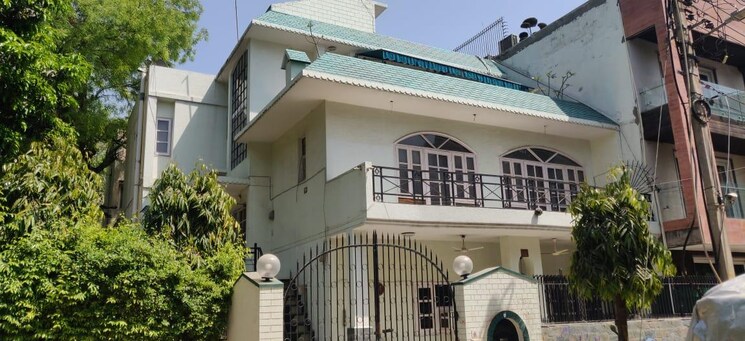 Exterior View, panchsheel park 4 Bedroom 2700 Sq.Ft. Independent House In Panchsheel Park Delhi 9717934