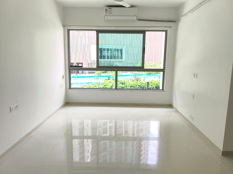 Room, kalpataru-immensa 2 Bedroom 637 Sq.Ft. Apartment In Kolshet Road Thane 9717971