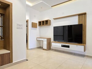 Room in 4 BHK Independent House at Viyyoor – for Sale