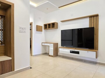 Room in 4 BHK Independent House at Viyyoor – for Sale