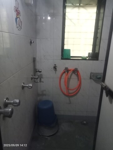 Bathroom in 1 BHK Apartment at Dombivli West – for Rent