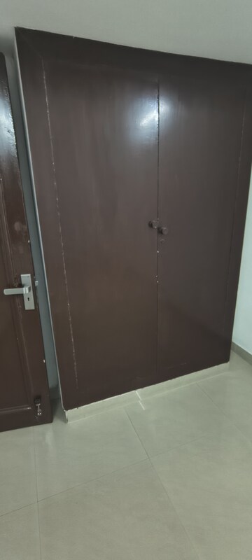 Furnished Amenities in 2 BHK Builder Floor at Malviya Nagar – for Rent