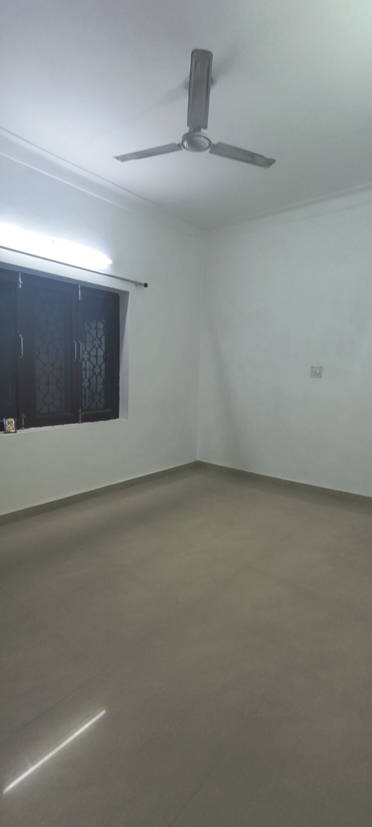 undefined, malviya nagar 2 Bedroom 900 Sq.Ft. Builder Floor In Malviya Nagar Delhi 9718432