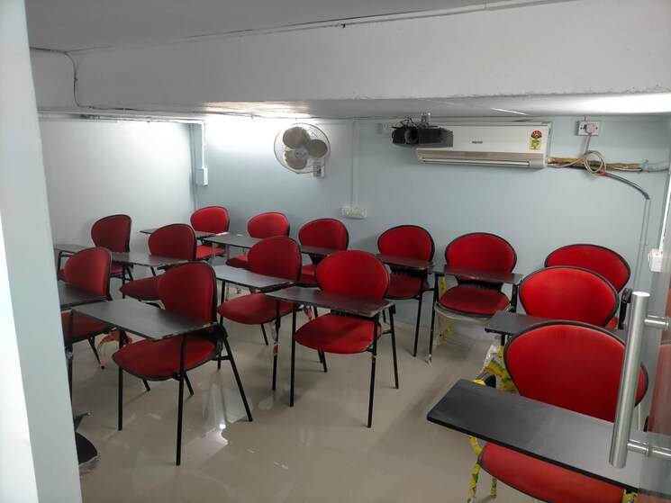 Team Area, kohinoor-city-phase-i Commercial Office Space 600 Sq.Ft. In Kurla Mumbai 9718330