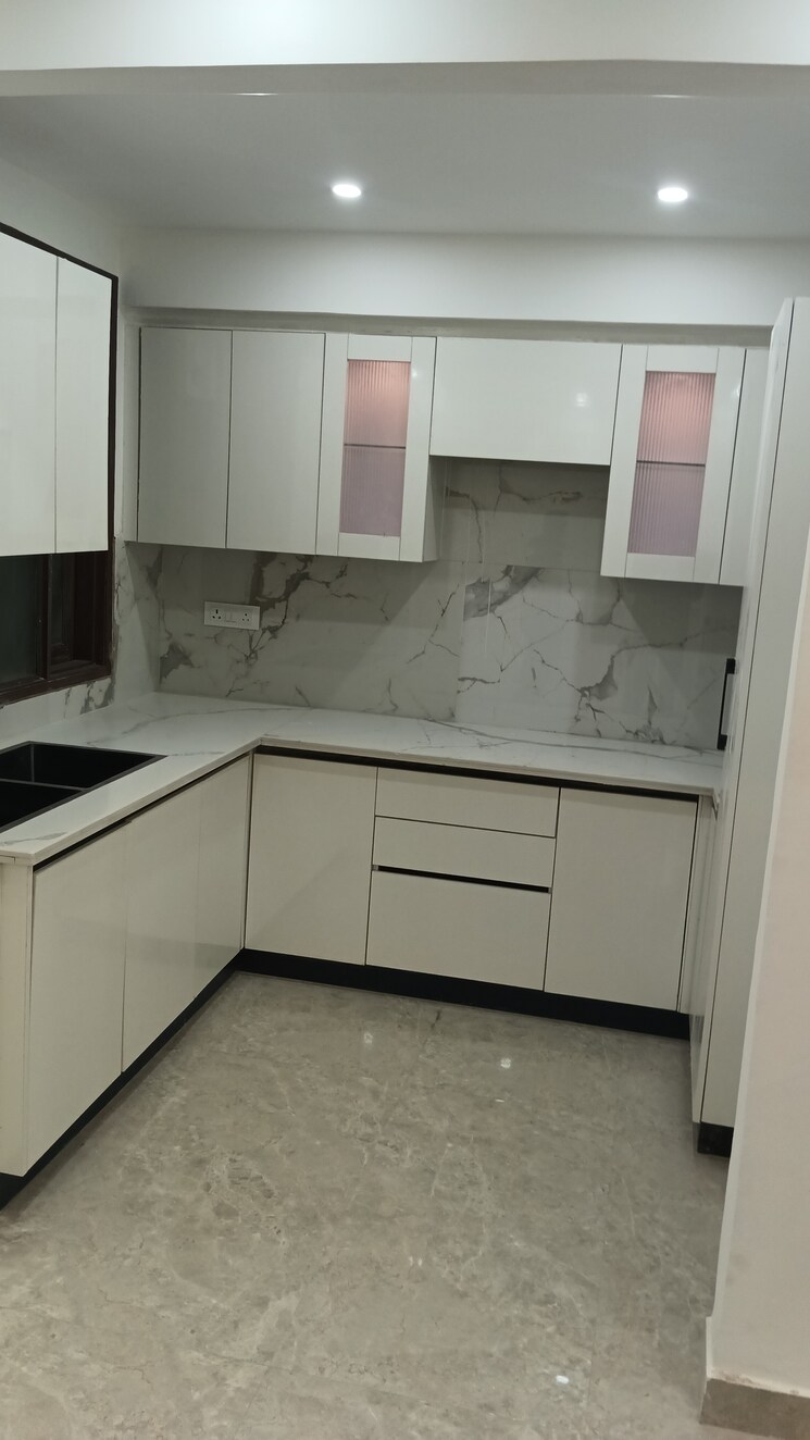 Kitchen, maidan garhi 3 Bedroom 1100 Sq.Ft. Builder Floor In Maidan Garhi Delhi 9718540