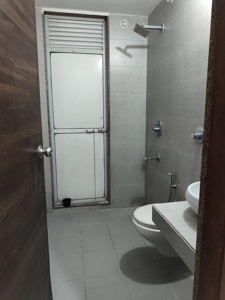 Bathroom, shagun-white-woods 2 Bedroom 1250 Sq.Ft. Apartment In Ulwe Sector 23 Navi Mumbai 9718536