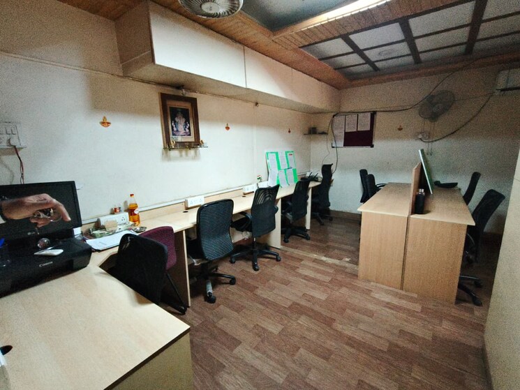 Team Area, deccan gymkhana Commercial Office Space 500 Sq.Ft. In Deccan Gymkhana Pune 9718644