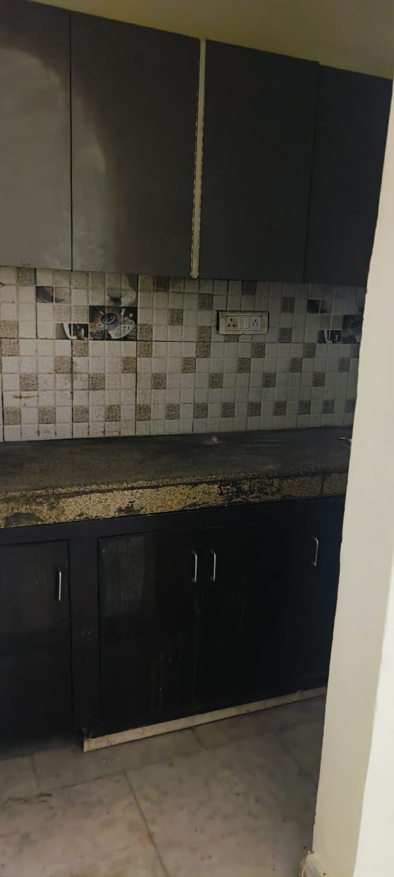 Bathroom in 1 BHK Builder Floor at Chattarpur – for Rent