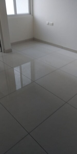 Room in 3 BHK Apartment at Prestige Lakeside Habitat, Varthur – for Rent