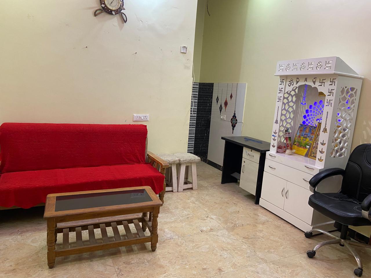Pg For Rent in Vineet Khand