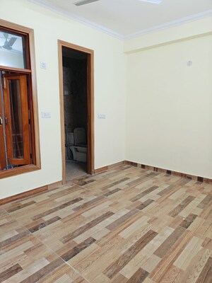 1 BHK Builder Floor For Rent in Saket