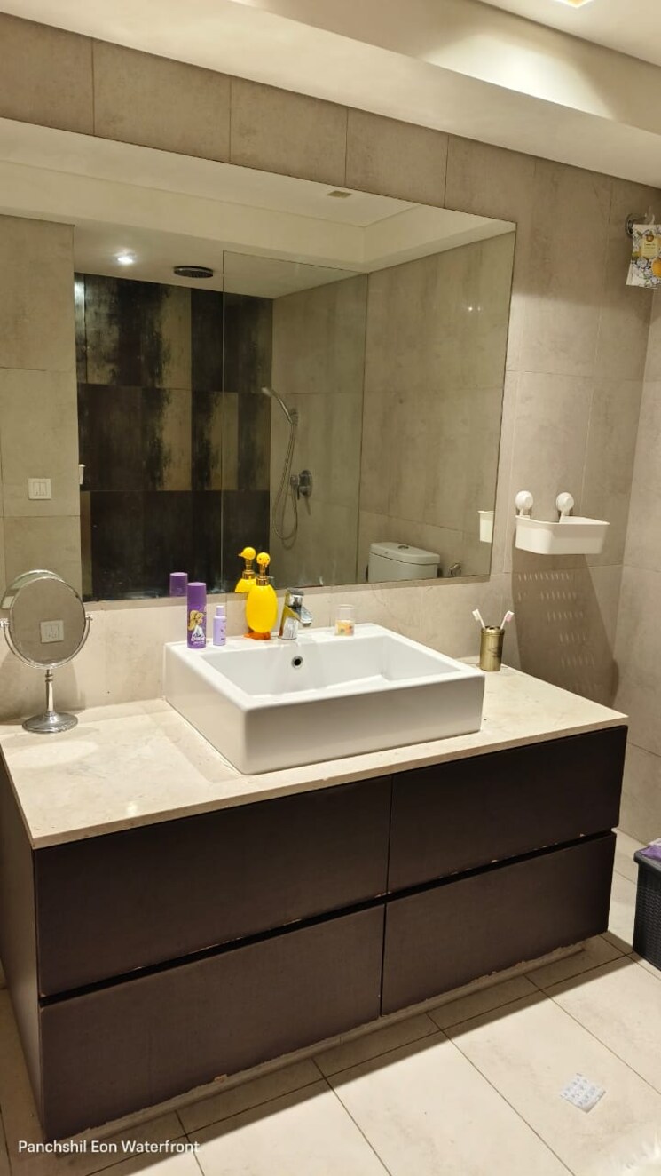 Bathroom, panchshil-eon-waterfront-i 4 Bedroom 2699 Sq.Ft. Apartment In Kharadi Pune 9718846