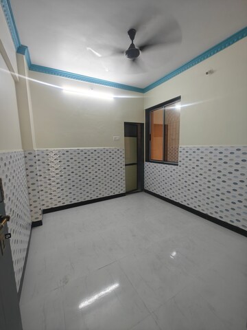 Room in 2 BHK Apartment at Seawoods Sector 44 – for Rent