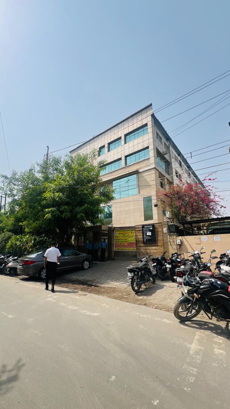 Exterior View, sector 64 Commercial Industrial Plot 98 Sq.Mt. In Sector 64 Noida 9709499