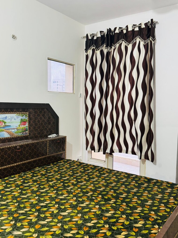 Bedroom, sushant golf city 2 Bedroom 844 Sq.Ft. Apartment In Sushant Golf City Lucknow 9718910