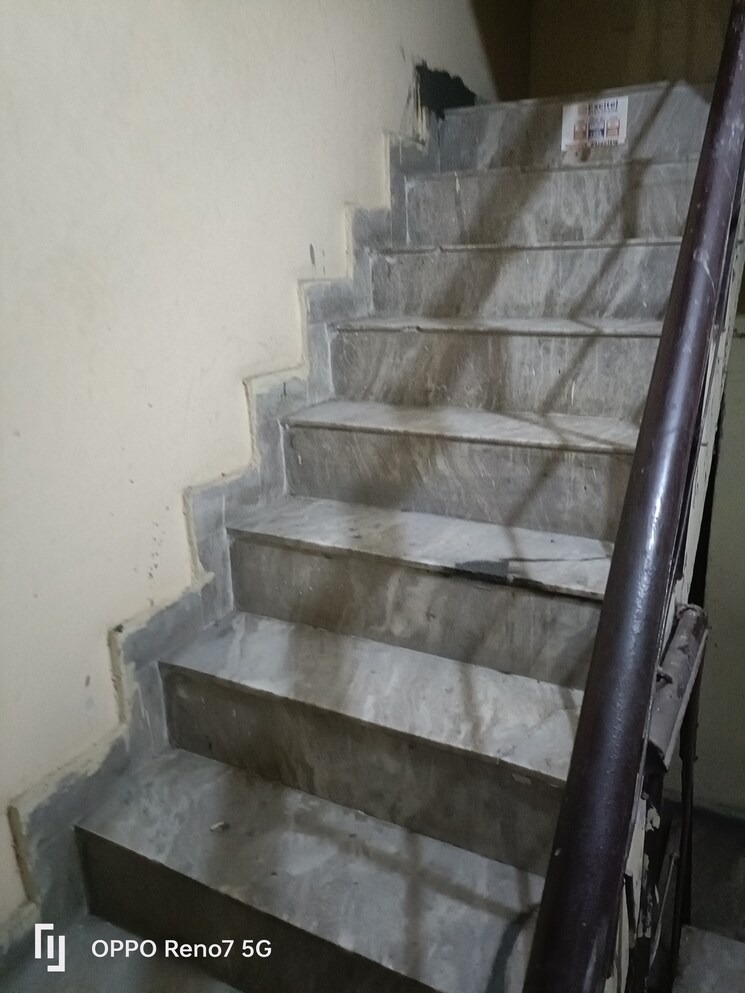 undefined, lajpat nagar 4 Bedroom 194 Sq.Yd. Independent House In Lajpat Nagar Ghaziabad 9718926