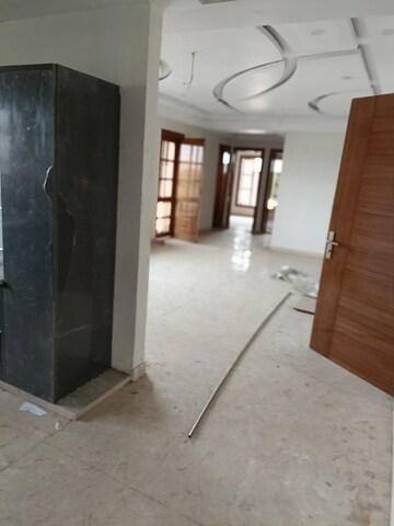 Building Lobby in 4 BHK Independent House at Lajpat Nagar – for Sale