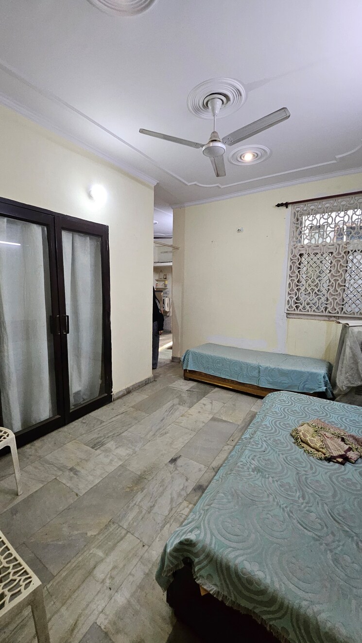 Living Room, dilshad colony 2 Bedroom 750 Sq.Ft. Apartment In Dilshad Colony Delhi 9718917