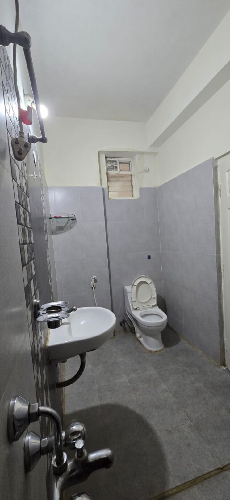 Bathroom, shubham-blooms 3 Bedroom 2200 Sq.Ft. Apartment In Serilingampally Hyderabad 9718933