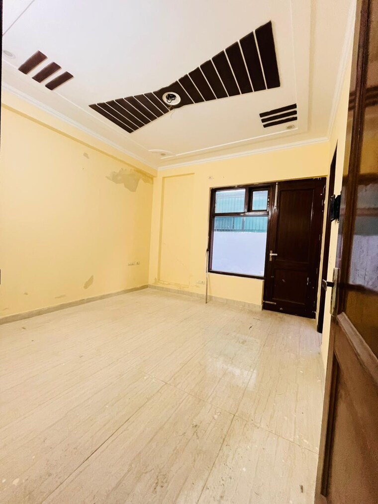 Room, sector 46 3 Bedroom 2250 Sq.Ft. Builder Floor In Sector 46 Gurgaon 9718951