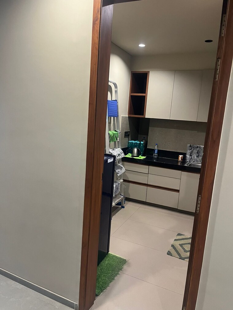 Room, shyamal Commercial Office Space 1300 Sq.Ft. In Shyamal Ahmedabad 9718962