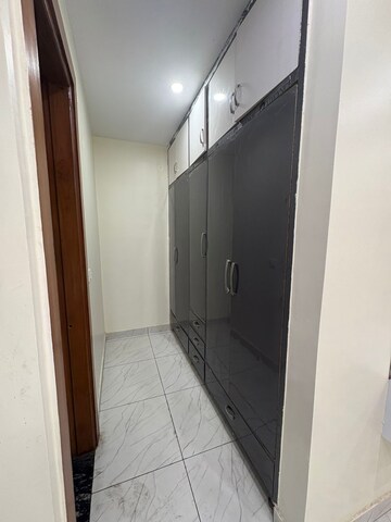 Building Lobby in 2 BHK Builder Floor at Sector 38 – for Rent