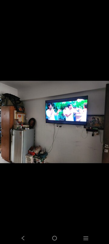 Room in 1.5 BHK Apartment at Sun Rising Homes, Jagatpur – for Rent