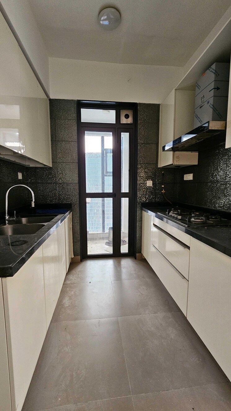 Kitchen, lodha-world-view 2.5 Bedroom 900 Sq.Ft. Apartment In Worli Mumbai 9718966