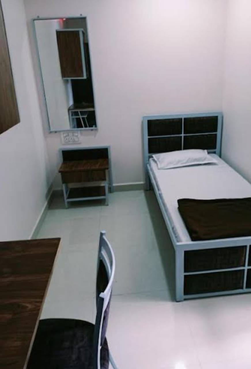 Pg For Rent in Vineet Girls pg