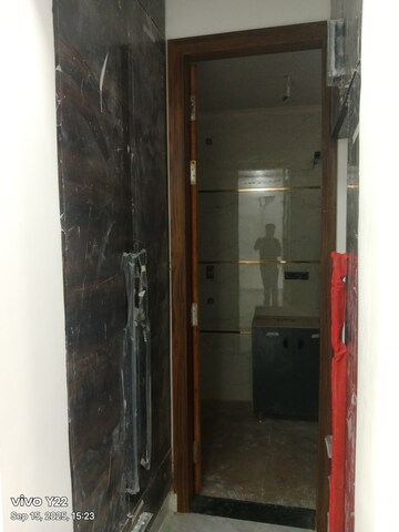 Building Lobby in 4 BHK Builder Floor at Sharma Homes 1, Sector 37 – for Rent