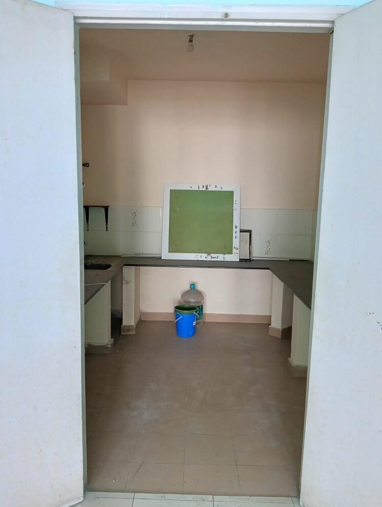 Room, sristi-plaza 3 Bedroom 1260 Sq.Ft. Apartment In Chinar Park Kolkata 9719004