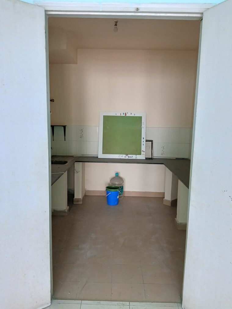 Room, sristi-plaza 3 Bedroom 1260 Sq.Ft. Apartment In Chinar Park Kolkata 9719004