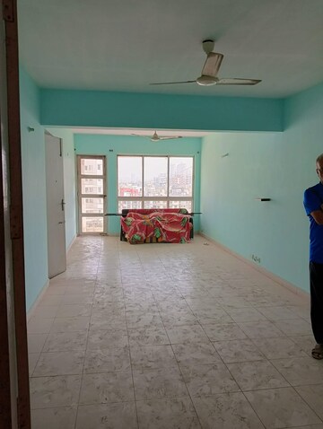 Parking in 3 BHK Apartment at Sristi Plaza, Chinar Park – for Rent