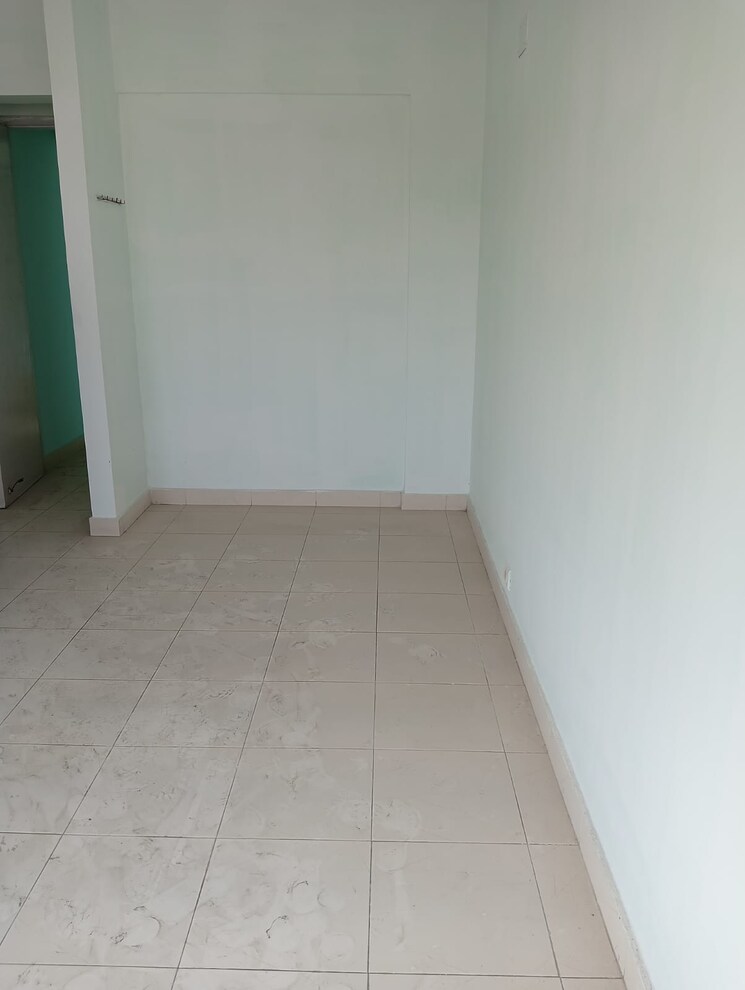 Room, sristi-plaza 3 Bedroom 1260 Sq.Ft. Apartment In Chinar Park Kolkata 9719004