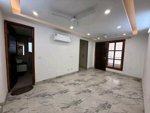 Room in 4 BHK Apartment at Palm Residency Chhatarpur, Chattarpur – for Rent