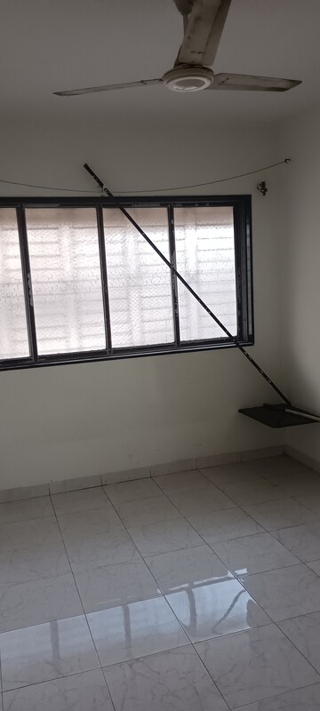 Room in 1 BHK Apartment at Kalyan West – for Rent
