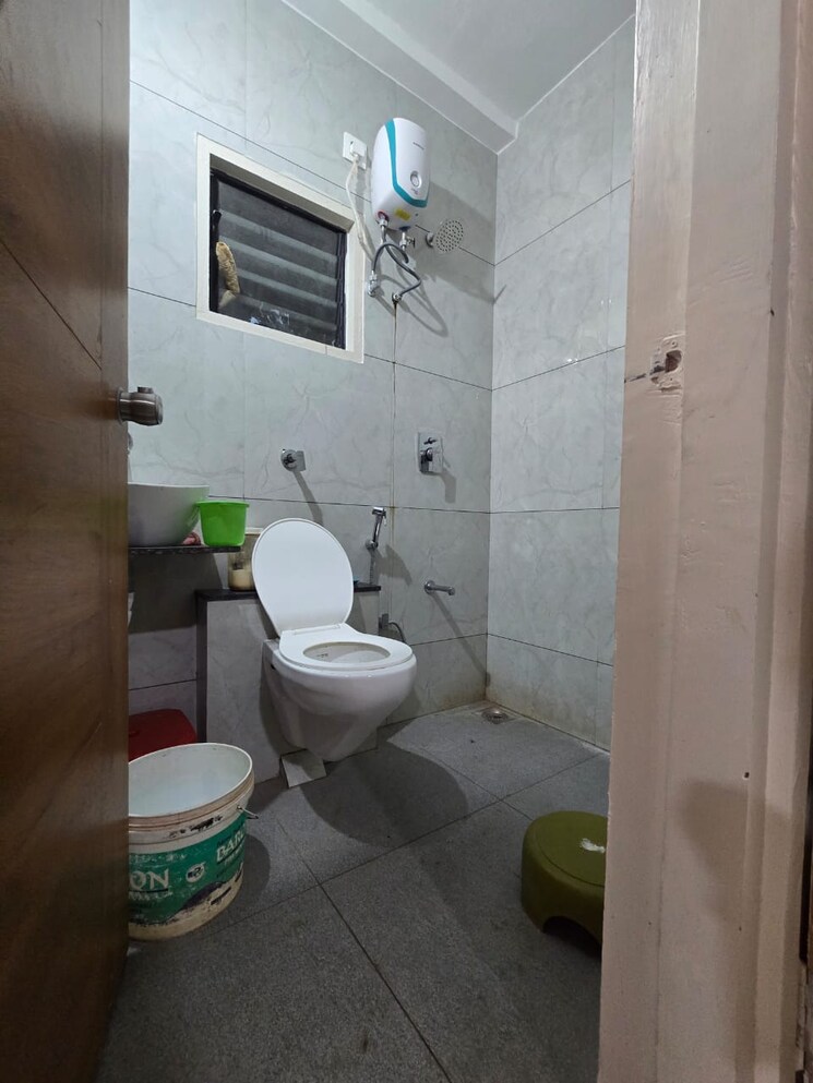 Bathroom, harni 2 Bedroom 1230 Sq.Ft. Apartment In Harni Vadodara 9719051