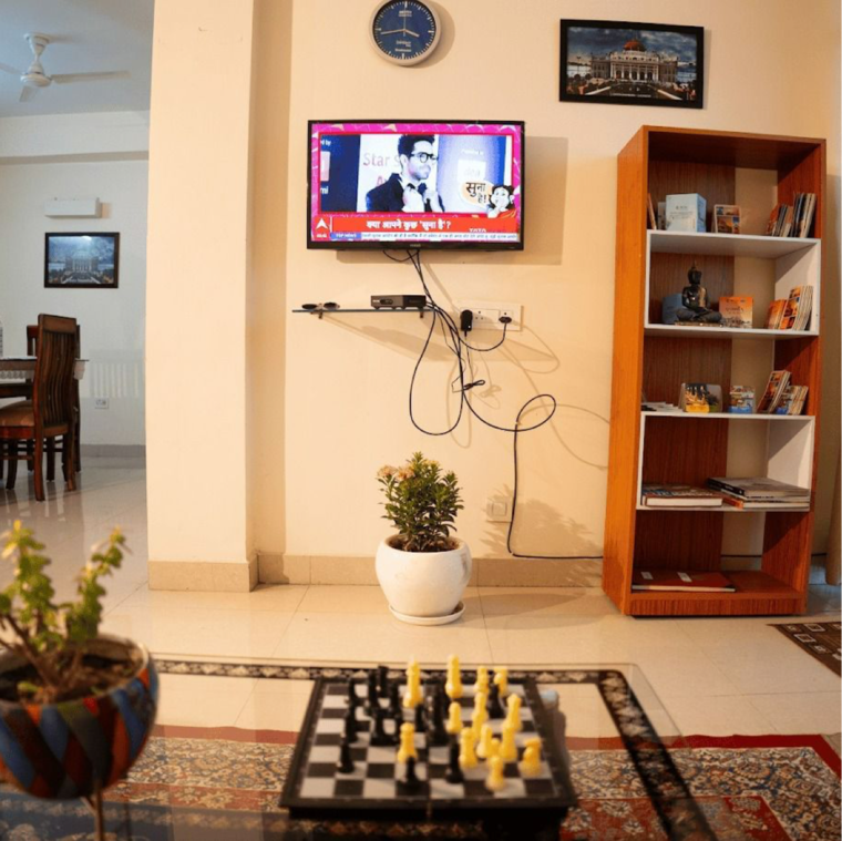 Living Room, gomti nagar Pg For Girls In Gomti Nagar 9719060