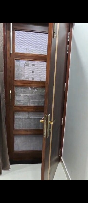 Furnished Amenities in 2 BHK Builder Floor at Sector 12 – for Rent