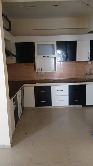 Kitchen in 3 BHK Apartment at Omaxe Residency II, Gomti Nagar – for Rent