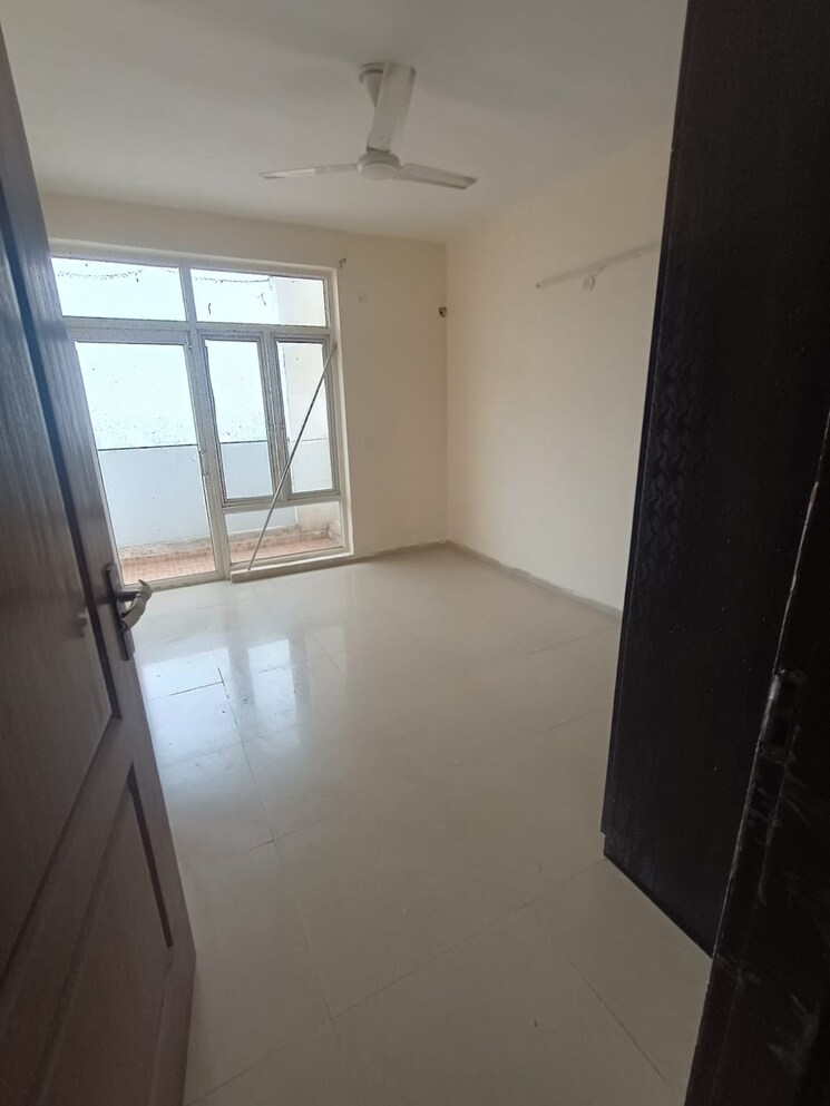 Room, omaxe-residency-ii 3 Bedroom 1575 Sq.Ft. Apartment In Gomti Nagar Lucknow 9719076
