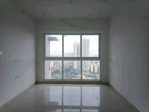 2 BHK Apartment For Sale in Shah Arcade II, Malad East