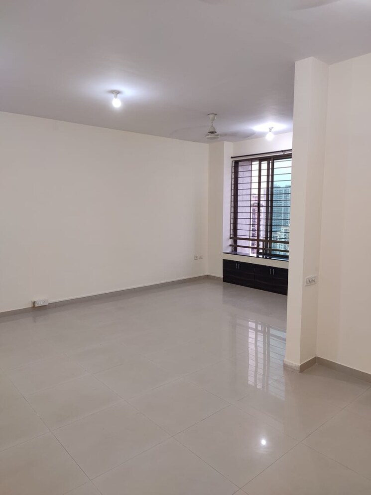 Room, kurla east 2 Bedroom 550 Sq.Ft. Apartment In Kurla East Mumbai 9719093