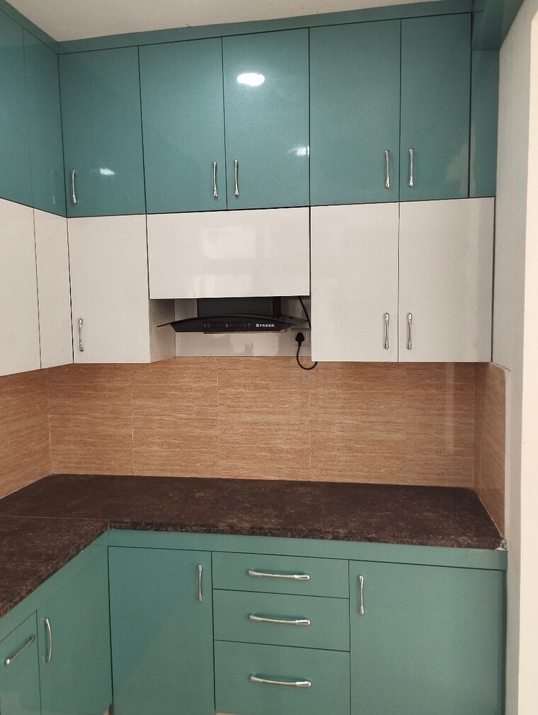 Kitchen, omaxe-residency-ii 3.5 Bedroom 1775 Sq.Ft. Apartment In Gomti Nagar Lucknow 9719127