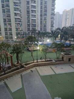 2 BHK Apartment For Sale in Gaur City 2 - 10th Avenue
