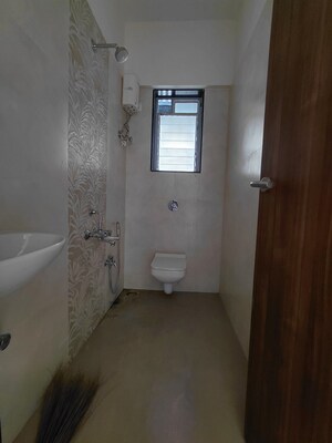 Bathroom in 2 BHK Apartment at Nadiyawala Colony 2 – for Sale