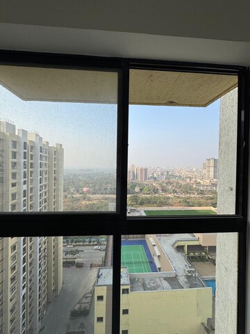 Room in 2 BHK Apartment at Runwal Gardens Phase 2, Dombivli East – for Rent